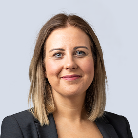 A portrait photograph of Brambles' Chief Data and Digital Officer, Helen Lane